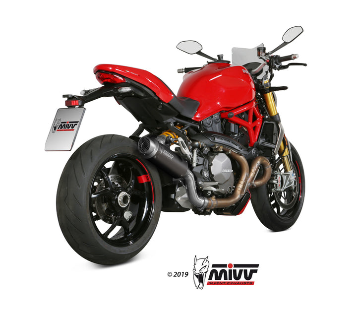 Bakre vy av Ducati Monster 821 med MIVV GP Pro ljuddämpare i svart stål, optimerad för stil och ljudprestanda, modell 00.73.D.041.LXBP.