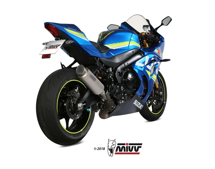 MIVV GP-Pro ljuddämpare monterad på Suzuki GSXR1000, förbättrar prestanda och design för sporthojar, modell 00.73.S.050.L6P.