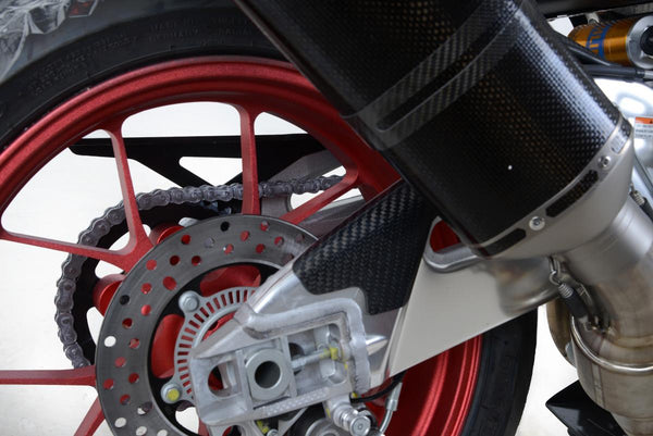 Carbon Fiber Swingerm Guard (højre side), Aprilia RSV4 RR / RF 15- / RSV4 1100 FACTORY 19-20 / V4 TUONO [R] 15-