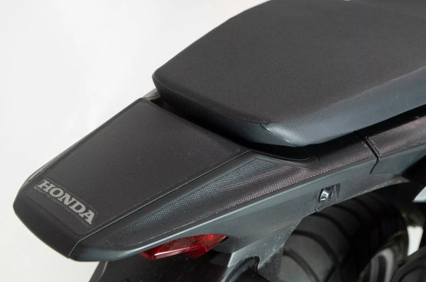 Uniracing Tail+Swing SCRTCH SVR AFR Twin K49820